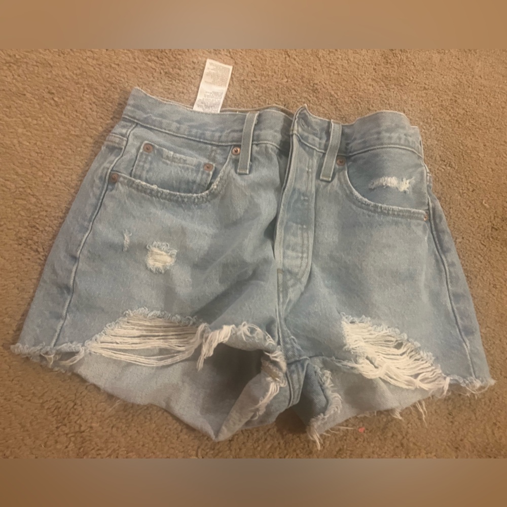 NWOT Levi’s Original 501 Shorts size 27